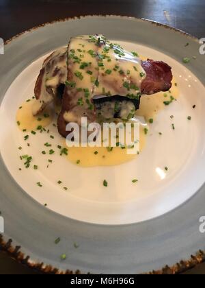 Pranzo presso il Rising Sun Hotel Cheltenham 4/3/18 Foto Stock