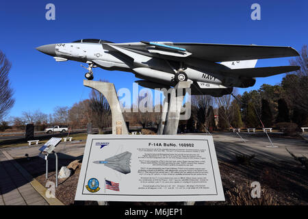 F-14 Tomcat sul display a Grumman Memorial Park Calverton Long Island New York Foto Stock