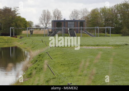 Stazione di pompaggio per pompare l'acqua di mare Foto Stock