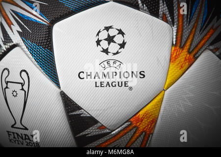 Kiev, Ucraina - 22 Febbraio 2018: la UEFA Champions League Match Ball. Close up Foto Stock
