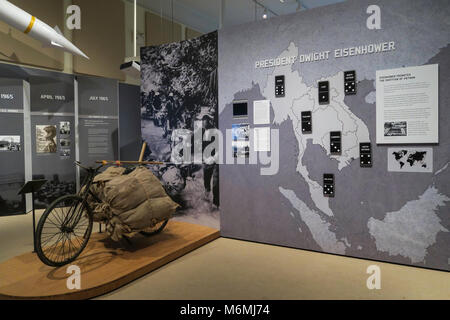 La guerra del Vietnam: 1945 - 1975 Mostra presso la New York Historical Society, Upper West Side, NYC, STATI UNITI D'AMERICA Foto Stock