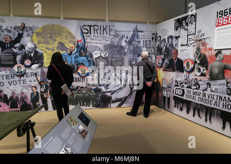 La guerra del Vietnam: 1945 - 1975 Mostra presso la New York Historical Society, Upper West Side, NYC, STATI UNITI D'AMERICA Foto Stock