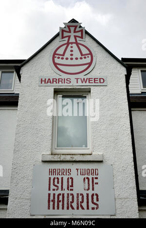 Regno Unito, Scozia, Ebridi Esterne, Lewis e Harris, a sud dell'Isola di Harris. Tweed shop a Tarbert Foto Stock