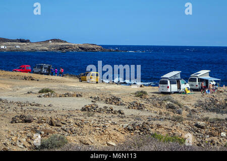 Carro Camper, camper sulla spiaggia a Abades, Tenerife, Isole Canarie, Spagna Foto Stock