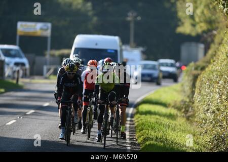 Marathon Bike ride, più piloti in campagna Foto Stock