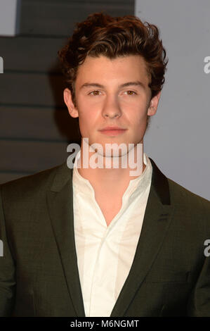 Hollywood, Stati Uniti. 4 Marzo, 2018. Shawn Mendes frequentando il 2018 Vanity Fair Oscar Party hosted by Radhika Jones a Wallis Annenberg Center for the Performing Arts il 4 marzo 2018 a Beverly Hills, la California. Credito: Geisler-Fotopress/Alamy Live News Foto Stock