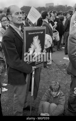 Festival nazionale della luce Londra settembre 1971 era un breve movimento grassroots formata da cristiani britannici interessati circa la crescita della società permissiva e i cambiamenti sociali nella società inglese. Hyde Park, 1970S UK HOMER SYKES Foto Stock