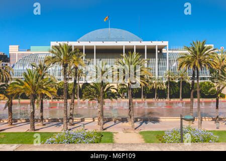 Valencia, Spagna - 18 Giugno 2017 : vista del palazzo della musica in un giorno d'estate. Da quando è stato aperto il 25 aprile 1987, il palazzo è diventato il più importare Foto Stock