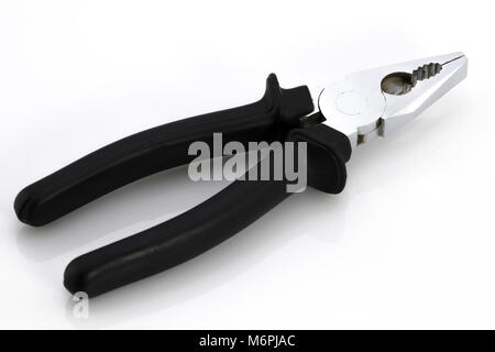 La pinza utensile isolato su sfondo bianco Foto Stock