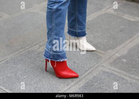 Parigi, Frankreich. 03 Mar, 2018. Lea Bitto frequentando il Véronique Leroy mostra durante la settimana della moda di Parigi - Marzo 3, 2018 - Credit: Pista Manhattan/Valentina Ranieri ***per solo uso editoriale*** | Verwendung weltweit/dpa/Alamy Live News Foto Stock