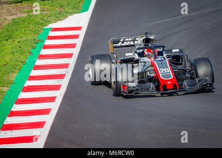 Montmelo, Catalogna, Spagna. 6 Mar, 2018. Kevin Magnussen di Haas F1 Team, Haas VF-18 visto durante il giorno 1 della seconda settimana di test F1 giorni al circuito Barcelona-Catalunya. Credito:  MA 4652.jpg/SOPA Immagini/ZUMA filo/Alamy Live News Foto Stock