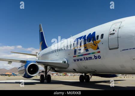 Boeing 737-200 / 737-2Q3 con registrazione FAB-113 di 737-2Q3 Transporte Aereo Militar de Bolivia Foto Stock