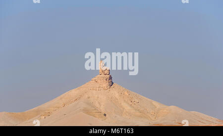 Buttes e Mesas nella valle Beasha, a sud-ovest di Riyadh, Arabia Saudita. Foto Stock