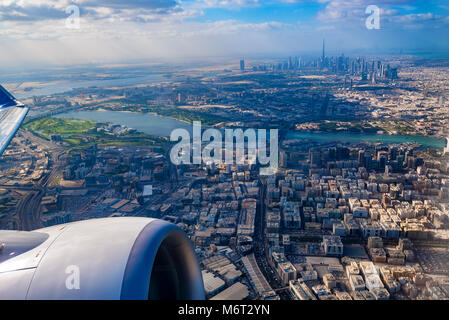 Vista aerea di Dubai da aereo Foto Stock