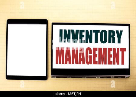 Mano concettuale di scrittura di testo Didascalia ispirazione che mostra la gestione dell'inventario. Il concetto di business per la fornitura di stock Foto Stock