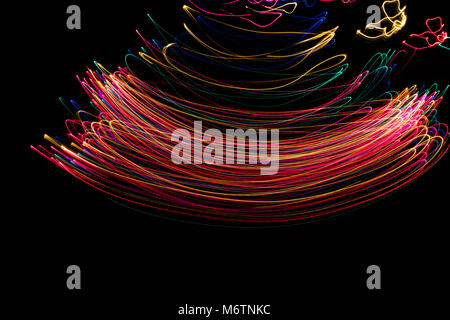 Luci al neon arcobaleno colorato forma ad albero Foto Stock