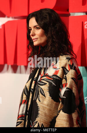 Hedvig Opshaug frequentando il Tomb Raider Premiere europeo tenutosi a Vue West End nel quadrato di Leicester, Londra. Foto Stock