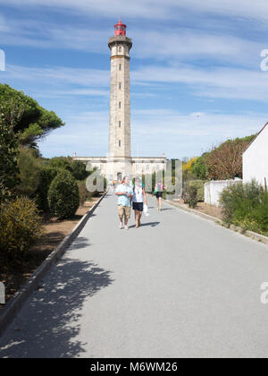 Phare des Baleines Faro. Il programma Phare è basato nel comune di Saint-Clément des Baleines, ed è il secondo più antico in Francia. Foto Stock