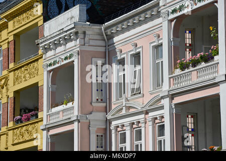 Gli edifici colorati nel quartiere Majorstuen, Frogner distretto, Oslo, Norvegia Foto Stock