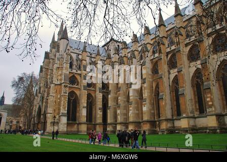 L'esterno dell'Abbazia di Westminster a Londra in Inghilterra il 17 marzo 2011. Successivamente è stato il luogo di ritrovo per le nozze del principe William e Kate Middleton. Foto Stock