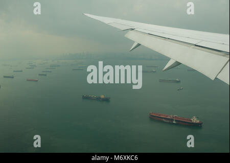 08.02.2017, Singapore, Repubblica di Singapore, in Asia - approccio di atterraggio a Singapore Changi Airport. Foto Stock