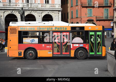 BUS Italiano - UN BUS A PISA, Italia Foto Stock