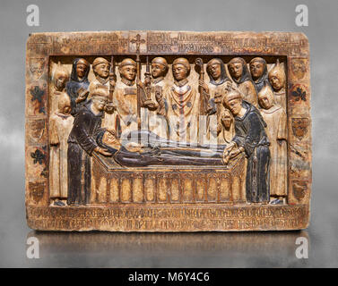 Gotica catalana rilievo in marmo scultura dalla tomba di Margarida Cadell, morì 1308, dal convento di Sant Domenee de Puigcerda, Cerdanya, Spagna. Foto Stock