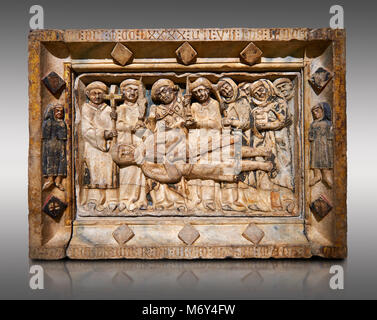 Gotica di rilievo in marmo scultura dalla tomba di Raimondo d'Urtx, morì 1290, dal convento di Sant Domenee de Puigcerda, Cerdanya, Spagna.. Mu nazionali Foto Stock