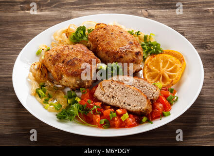 Pasta con carne e verdure Foto Stock