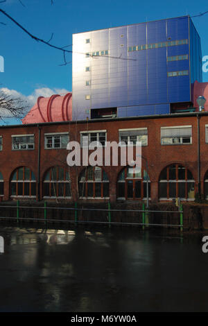 Il Landmark serbatoio di circolazione 2 dell'Istituto di ricerca per l'ingegneria idraulica e della costruzione navale (VWS) del TU di Berlino, Berlin-Tiergarten. Archit Foto Stock