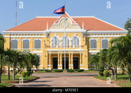 Coloniale Francese residenza del governatore di Battambang in Cambogia Foto Stock