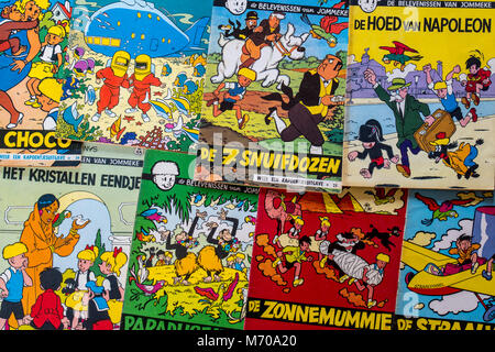 Collezione di custodie colorate del fiammingo fumetti Jommeke dal belga comic book creator / fumettista Jef Nys Foto Stock