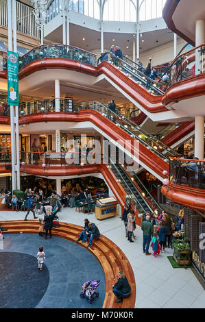 Interno del Princess Square Shopping Centre in Glasgow, Regno Unito Foto Stock