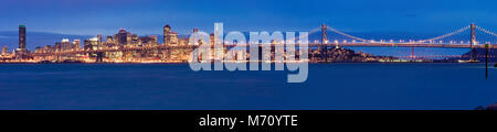San Francisco panorama di notte Foto Stock