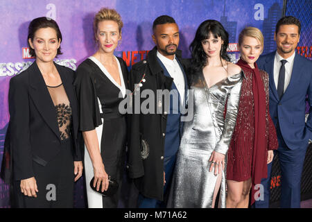 New York, NY - Marzo 7, 2018: Carrie-Anne Moss, Janet McTeer, Eka Darville, Krysten Ritter, Rachael Taylor e J.R. Ramirez frequentare Marvel Jessica Jones Stagione 2 Premiere a AMC Loews Lincoln Square Credit: lev radin/Alamy Live News Foto Stock