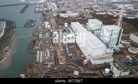 FUKUSHIMA, Giappone - 8 marzo: una foto aerea della Tokyo Electric Co di potenza (TEPCO)'S Fukushima Daiichi centrale nucleare è visto il 8 marzo 2018 in Okuma, Fukushima, Giappone. Credito: Richard Atrero de Guzman/AFLO/Alamy Live News Foto Stock