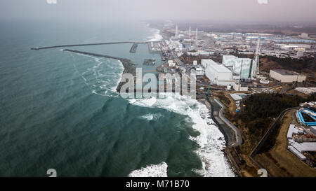 FUKUSHIMA, Giappone - 8 marzo: una foto aerea della Tokyo Electric Co di potenza (TEPCO)'S Fukushima Daiichi centrale nucleare è visto il 8 marzo 2018 in Okuma, Fukushima, Giappone. Credito: Richard Atrero de Guzman/AFLO/Alamy Live News Foto Stock