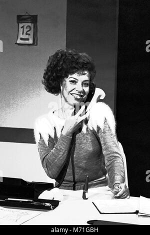 Lach Mal wieder, Comedyserie, Deutschland 1984, Darsteller: Evelyn Hamann Foto Stock