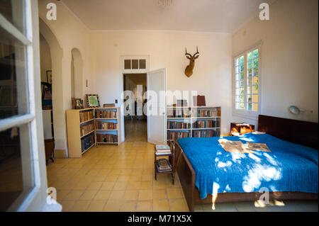 Camera da letto a Finca Vigía, Ernest Hemingway House di Havana, Cuba Foto Stock