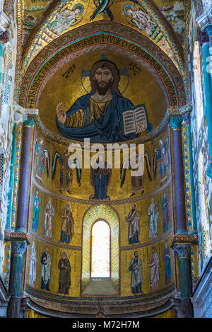 Pantocrator del Duomo di Cefalù, di stile chiamato siciliano, romanica in Sicilia, Italia Foto Stock