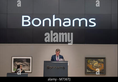 Il 7 marzo 2018. New Bond Street, Londra, Regno Unito. Bonhams Post-War & vendita arte contemporanea ha inizio. Foto Stock
