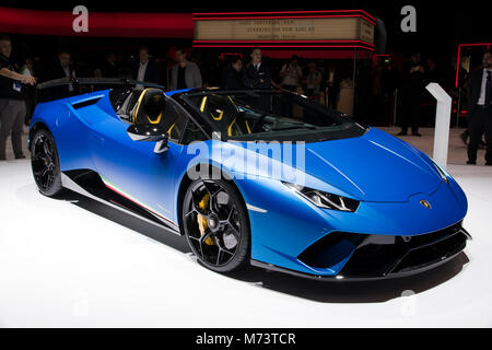 Geneve, Svizzera. 6 Marzo, 2018. Lamborghini Huracan Performante Spyder auto sportiva presentato al 88th Geneva International Motor Show. Credito: JLBvdWOLF/Alamy Live News Foto Stock