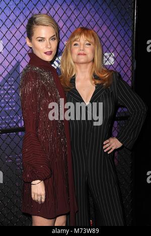 Rachael Taylor, Rebecca De Mornay presso gli arrivi per la meraviglia di JESSICA JONES Stagione 2 Premiere, AMC Loews Lincoln Square, New York, NY Marzo 7, 2018. Foto di: Kristin Callahan/Everett Collection Foto Stock