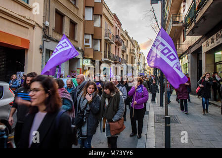 Mataro, Spagna. 8 Mar, 2018. Manifestazione a Mataro in 'dia de la Mujer", (International Womens Day). Sciopero del 8 marzo 2018 Credit: Eduardo Fuster Salamero/Alamy Live News Foto Stock