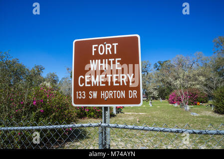 Piccola città cimitero di Ft. Bianco, Florida. Foto Stock