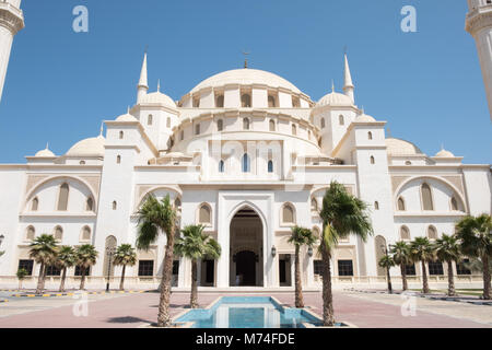 Moschea Sheikh Zayed, Fujairah, Emirati Arabi Uniti Foto Stock