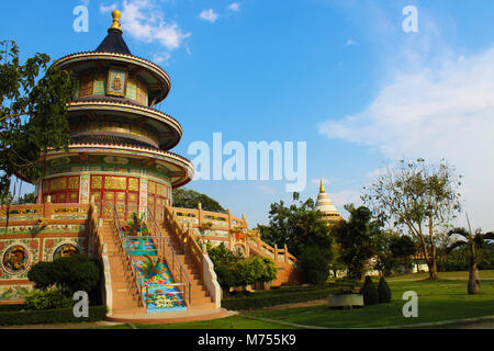 Wat Thawornwaram, Il Tempio cinese Foto Stock