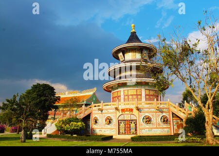 Wat Thawornwaram, Il Tempio cinese Foto Stock