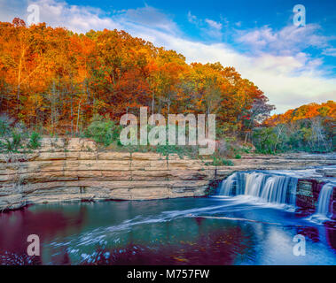 La cataratta inferiore cade, cataratta Falls State Park, Indiana Foto Stock