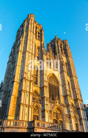 Chiesa Cathedrale des Saints Michel et Gudule, guglie, Bruxelles, Belgio Foto Stock